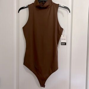 Nine West Sculpted Mock Turtleneck Thong Bodysuit. SIZE Small. NWT.